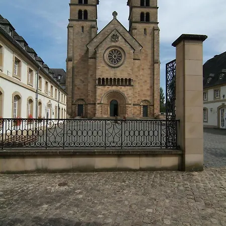 De La Basilique Hotel