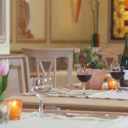 De La Basilique Hotel 4*